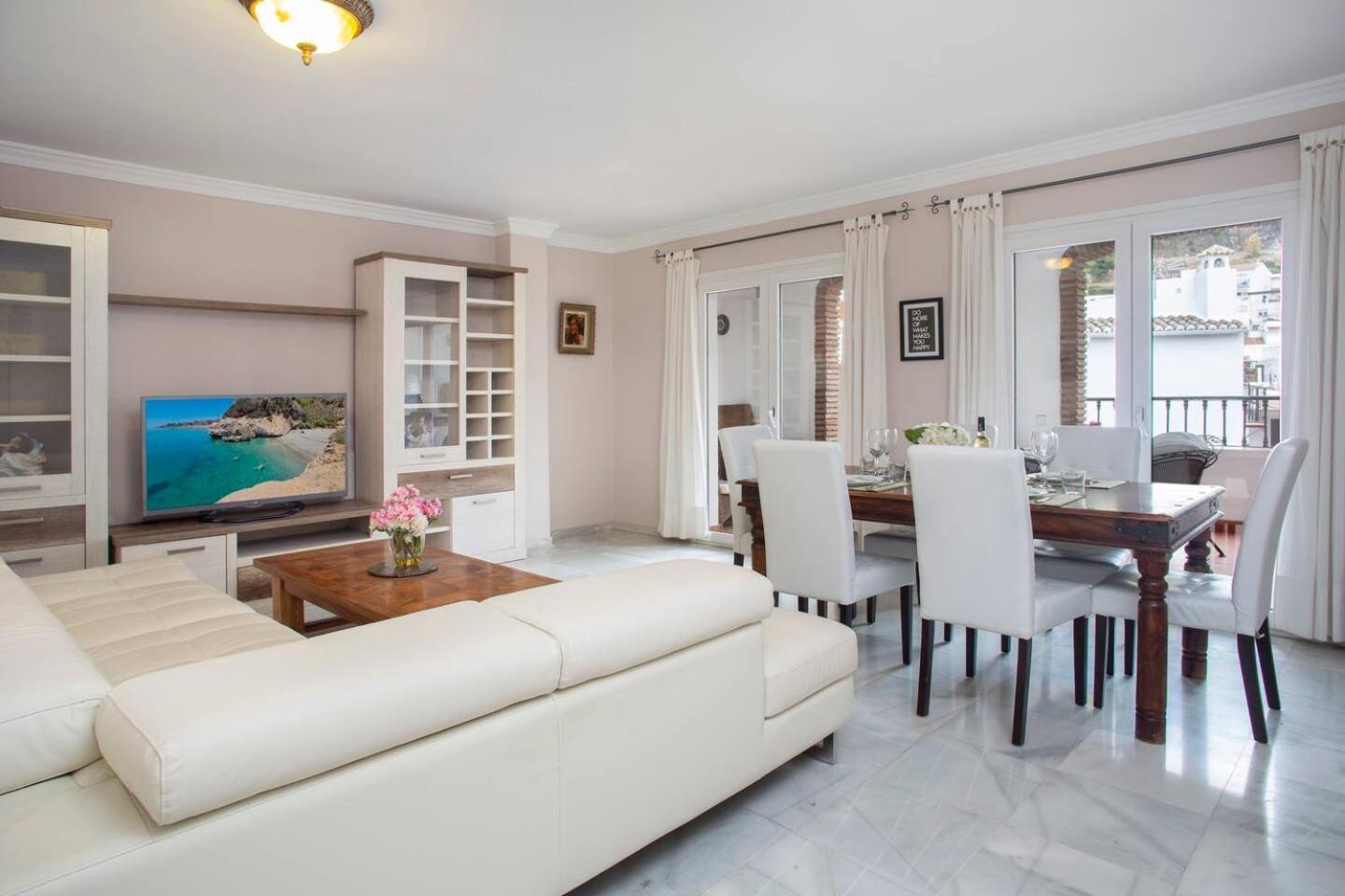 Prime Location Terrace By Sp